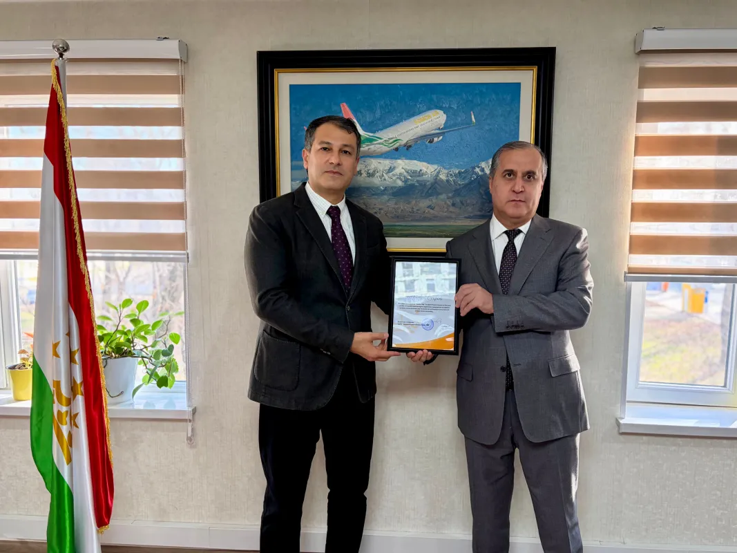 Авиакомпания Сомон Эйр провела встречу с Генеральным Представителем авиакомпании на территории Российской Федерации