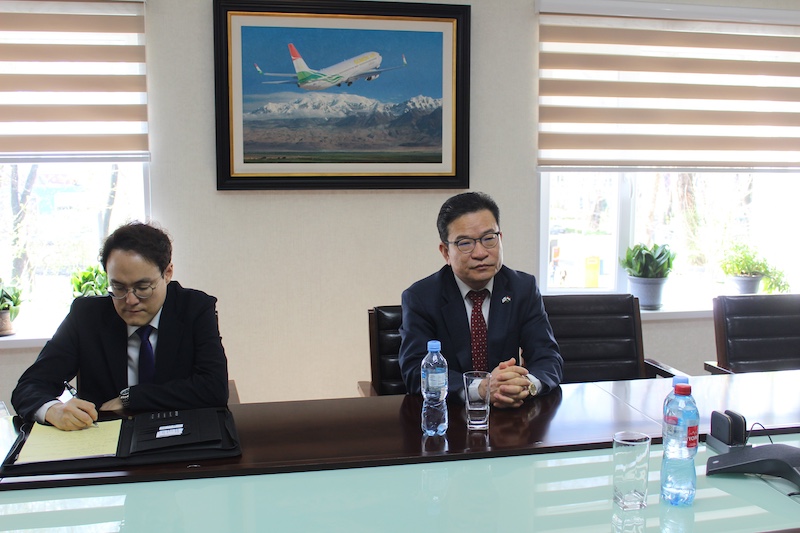 SOMON AIR HELD A MEETING WITH THE AMBASSADOR  OF THE REPUBLIC OF KOREA TO TAJIKISTAN